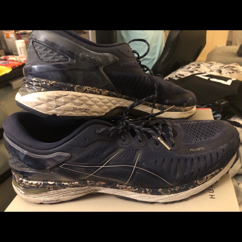 Running shoes - Picture 9 of 10